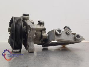 Gebruikte Pomp Servo BMW 6 serie (E63) 630i 24V Prijs € 175,00 Margeregeling aangeboden door Alexander Autodemontage