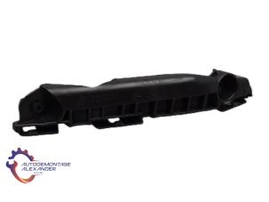 Nieuwe Bumpersteun rechts-voor Toyota Yaris Prijs € 19,99 Inclusief btw aangeboden door Alexander Autodemontage