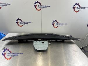 Gebruikte Spoiler achterklep Peugeot RCZ (4J) 1.6 16V THP Prijs op aanvraag aangeboden door Alexander Autodemontage