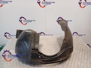 Gebruikte Slijkweerder BMW Mini One/Cooper (R50) 1.6 16V Cooper Prijs € 30,00 Inclusief btw aangeboden door Alexander Autodemontage