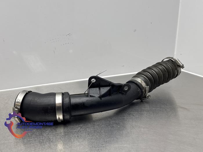 Gebruikte Intercooler Buis Ford Fiesta 7 1.5 TDCi 85 Prijs op aanvraag aangeboden door Alexander Autodemontage