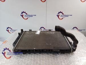 Gebruikte Radiateur Mercedes CLK (C208) 2.0 200 16V Prijs € 69,99 Margeregeling aangeboden door Alexander Autodemontage