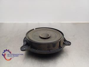 Gebruikte Luidspreker Nissan Qashqai (J10) 2.0 16V Prijs op aanvraag aangeboden door Alexander Autodemontage