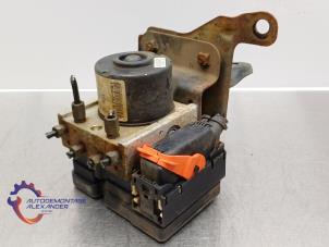 Gebruikte Computer ABS Toyota Yaris II (P9) 1.0 12V VVT-i Prijs op aanvraag aangeboden door Alexander Autodemontage