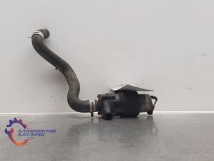 Gebruikte Waterpomp Mercedes SLK (R170) 2.0 200 16V Prijs op aanvraag aangeboden door Alexander Autodemontage