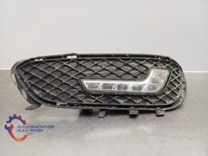 Gebruikte Dagrijverlichting rechts Mercedes E (W212) E-350 CGI V6 24V BlueEfficiency Prijs € 89,99 Inclusief btw aangeboden door Alexander Autodemontage