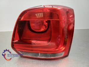 Gebruikte Achterlicht rechts Volkswagen Polo V (6R) 1.2 12V Prijs € 29,09 Margeregeling aangeboden door Alexander Autodemontage