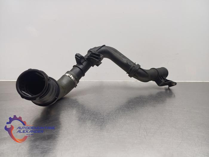 Gebruikte Intercooler Buis Opel Vivaro Combi 1.6 CDTI 95 Prijs € 80,00 Margeregeling aangeboden door Alexander Autodemontage
