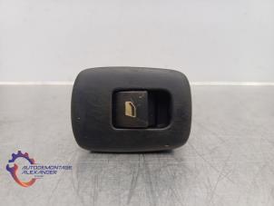 Gebruikte Ruit schakelaar elektrisch Citroen C3 (SC) 1.6 HDi 92 Prijs op aanvraag aangeboden door Alexander Autodemontage