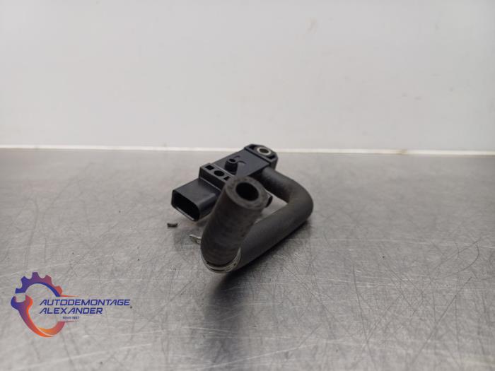 Druksensor van een Volkswagen Polo V (6R) 1.4 TDI 12V 75 2015