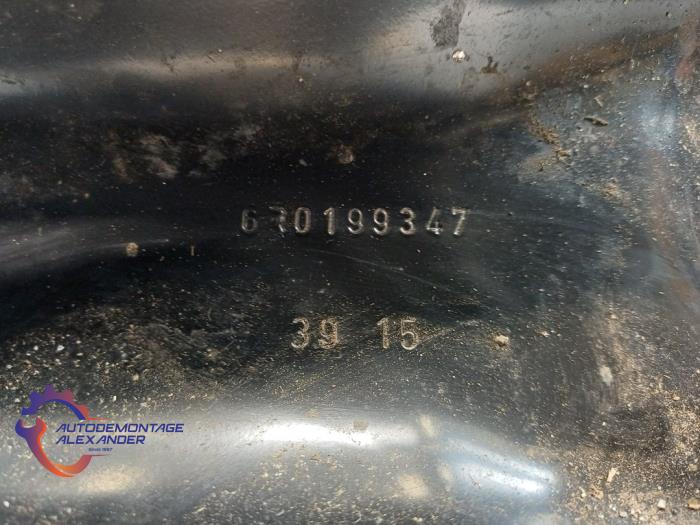 Subframe van een Volkswagen Polo V (6R) 1.4 TDI 12V 75 2015