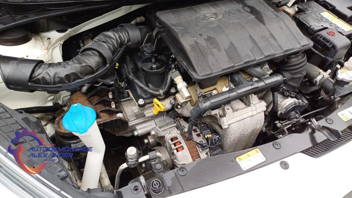Versnellingsbak van een Hyundai i10 (B5) 1.0 Bi-Fuel 2016