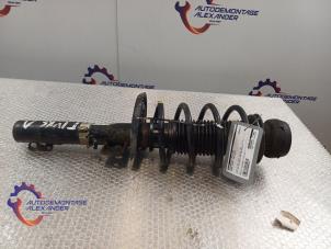 Gebruikte Schokdemper links-voor Skoda Fabia II Combi 1.6 TDI 16V 90 Prijs € 70,00 Margeregeling aangeboden door Alexander Autodemontage