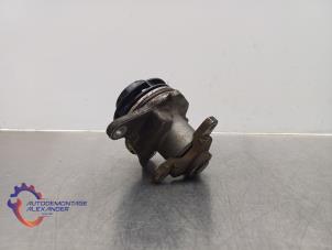 Gebruikte Waterpomp Opel Vivaro Combi 1.6 CDTI 95 Prijs op aanvraag aangeboden door Alexander Autodemontage