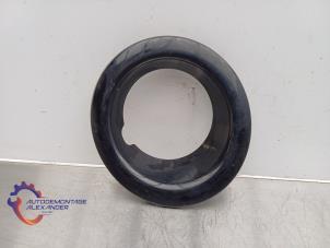 Gebruikte Afdekplaat mistlamp links Landrover Range Rover Sport (LS) 2.7 TDV6 24V Prijs op aanvraag aangeboden door Alexander Autodemontage