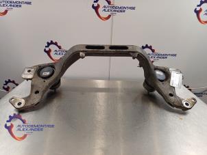 Gebruikte Drager vooras Volkswagen Touareg (7LA/7L6) 5.0 TDI V10 Prijs op aanvraag aangeboden door Alexander Autodemontage