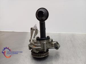 Gebruikte Oliepomp Seat Ibiza IV SC (6J1) 1.6 TDI 90 Prijs € 50,00 Margeregeling aangeboden door Alexander Autodemontage