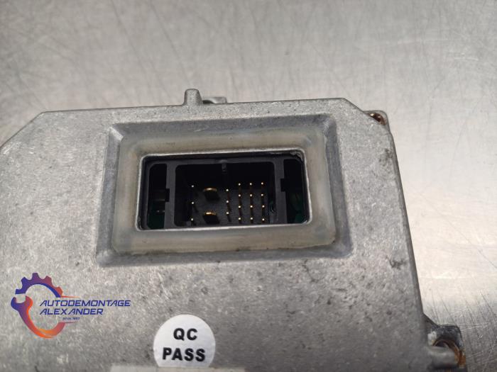 Xenon module van een BMW 6 serie (E63) 630i 24V 2005