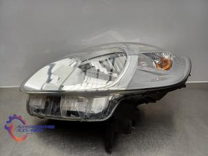 Gebruikte Koplamp links Renault Kangoo Express (FW) 1.5 dCi 95 Prijs op aanvraag aangeboden door Alexander Autodemontage