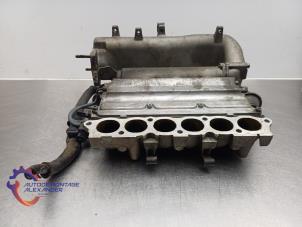 Gebruikte Inlaatspruitstuk Kia Sportage (JE) 2.7 V6 24V 4x4 Prijs op aanvraag aangeboden door Alexander Autodemontage