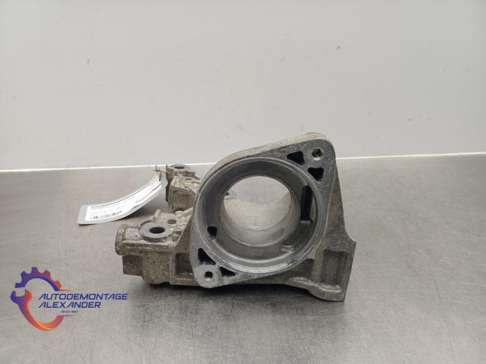Gebruikte Motorrubber Mercedes A (177.0) 1.3 A-200 Turbo 16V Prijs € 30,00 Margeregeling aangeboden door Alexander Autodemontage