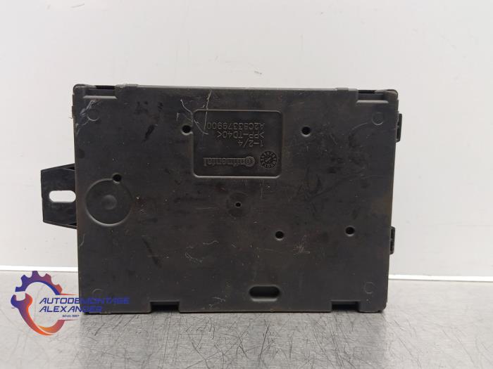 Gebruikte Bodycontrol Module Renault Clio IV (5R) 0.9 Energy TCE 90 12V Prijs € 17,50 Inclusief btw aangeboden door Alexander Autodemontage