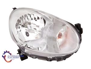 Nieuwe Koplamp rechts Nissan Micra Prijs € 109,99 Inclusief btw aangeboden door Alexander Autodemontage