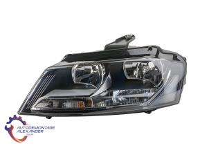 Nieuwe Koplamp links Audi A3 Prijs € 139,98 Inclusief btw aangeboden door Alexander Autodemontage