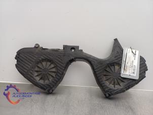 Gebruikte Distributiedeksel Hyundai Santa Fe I 2.7 V6 24V 4x4 Autom. Prijs op aanvraag aangeboden door Alexander Autodemontage