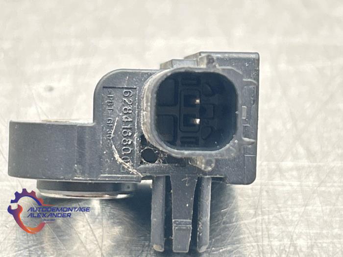 Airbag Sensor van een Volvo V40 (MV) 1.6 D2 2013