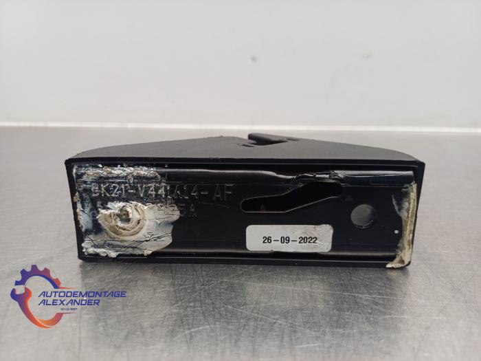 Deurvanger bus/bestel rechts van een Ford Transit Custom 2.0 TDCi 16V Eco Blue 129 2023