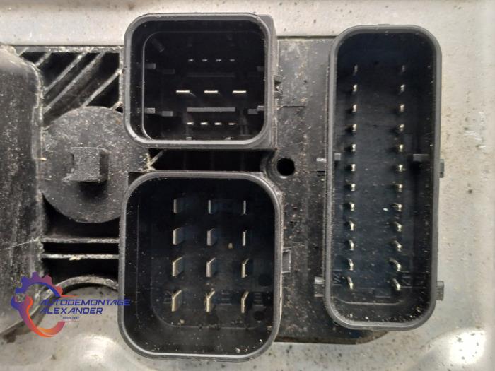 Computer Motormanagement van een BMW 1 serie (F21) 116i 1.6 16V 2013