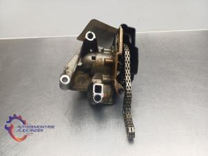 Gebruikte Oliepomp Peugeot 5008 I (0A/0E) 1.6 THP 16V Prijs op aanvraag aangeboden door Alexander Autodemontage