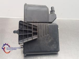 Gebruikte Koolstoffilter Mercedes A (W176) 1.6 A-180 16V Prijs op aanvraag aangeboden door Alexander Autodemontage