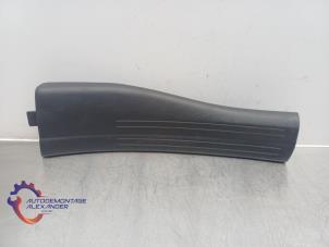 Gebruikte Voorinstap rechts Mercedes A (W176) 1.6 A-180 16V Prijs op aanvraag aangeboden door Alexander Autodemontage