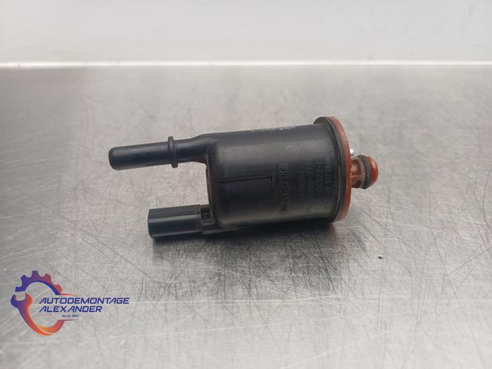 Evap klep Opel Karl, 2015 / 2019 1.0 12V, Hatchback, 4Dr, Benzine, 999cc, 55kW (75pk), FWD, B10XE, 2015-01 / 2019-03 (Gebruikt)
