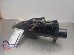 Gebruikte Luchtfilterhuis Volkswagen Passat Variant (365) 2.0 TDI 16V 135 Prijs op aanvraag aangeboden door Alexander Autodemontage