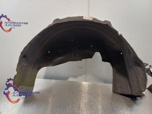 Gebruikte Slijkweerder Mercedes A (W176) 1.6 A-180 16V Prijs € 38,99 Margeregeling aangeboden door Alexander Autodemontage