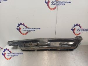 Gebruikte Schutbord Volkswagen Golf VI (5K1) 1.2 TSI BlueMotion Prijs op aanvraag aangeboden door Alexander Autodemontage