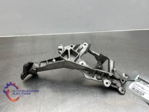 Gebruikte Steun (diversen) Jaguar E-Pace 2.0 D 150 16V AWD Prijs op aanvraag aangeboden door Alexander Autodemontage