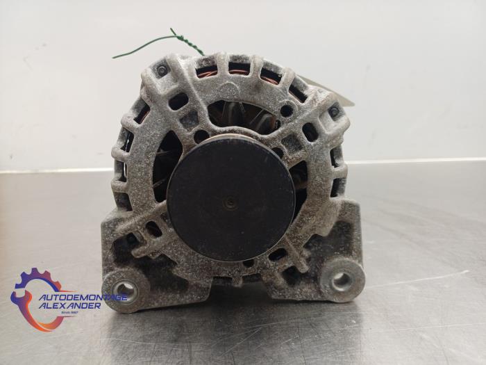 Dynamo van een Renault Twingo III (AH) 1.0 SCe 70 12V 2016