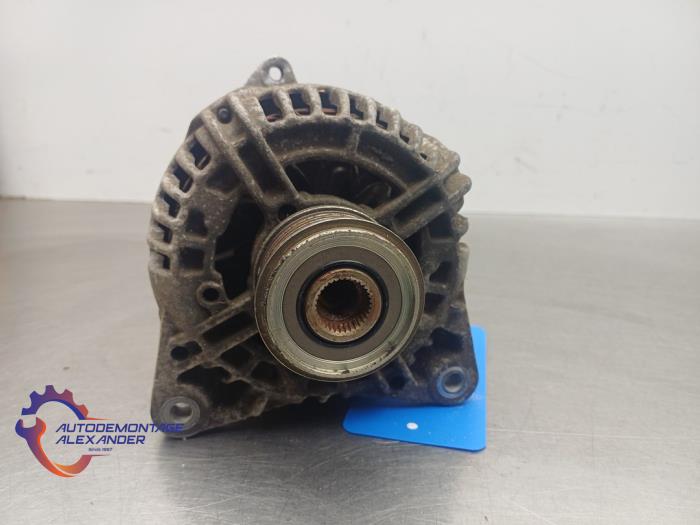 Gebruikte Alternator Nissan Qashqai (J10) 1.5 dCi DPF Prijs € 50,00 Margeregeling aangeboden door Alexander Autodemontage