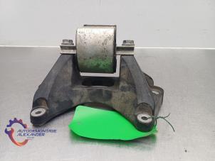 Gebruikte Versnellingsbak Steun Mercedes E Estate (S213) E-200 EQ Boost 2.0 Turbo 16V Prijs op aanvraag aangeboden door Alexander Autodemontage