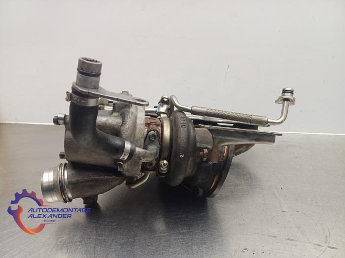 Turbo van een BMW 3 serie (F30) 320i 2.0 16V 2016