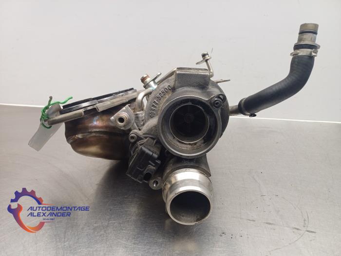 Turbo van een BMW 3 serie (F30) 320i 2.0 16V 2016
