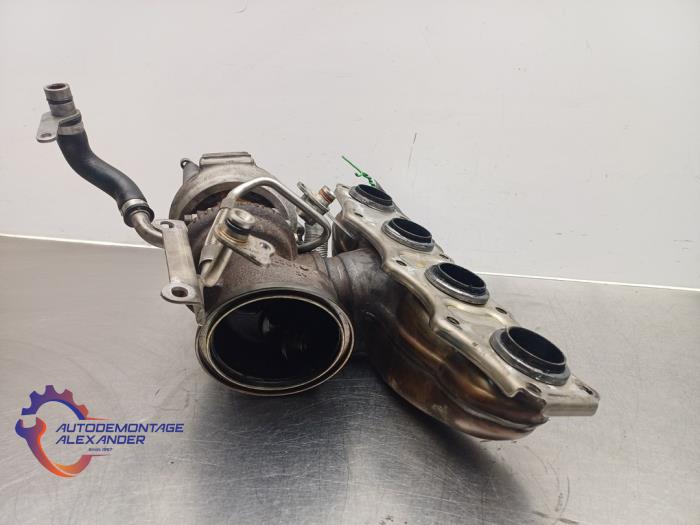 Turbo van een BMW 3 serie (F30) 320i 2.0 16V 2016