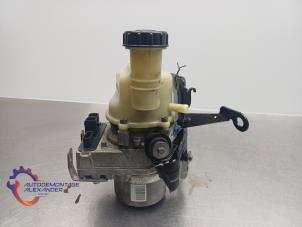 Gebruikte Servopomp Dacia Logan MCV II/Sandero Wagon (7S) 0.9 TCE 12V Prijs € 200,00 Inclusief btw aangeboden door Alexander Autodemontage