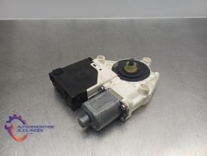 Gebruikte Motor electrisch raam Volkswagen Golf VI Variant (AJ5/1KA) 1.4 TSI 122 16V Prijs op aanvraag aangeboden door Alexander Autodemontage