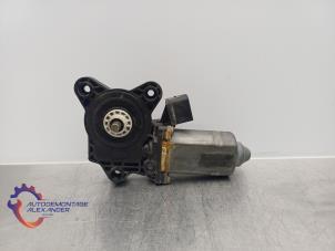 Gebruikte Motor electrisch raam Mercedes S (W220) 3.2 S-320 CDI Lang Prijs op aanvraag aangeboden door Alexander Autodemontage