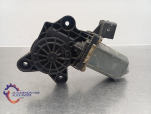 Gebruikte Motor electrisch raam Mercedes S (W220) 3.2 S-320 CDI Lang Prijs op aanvraag aangeboden door Alexander Autodemontage